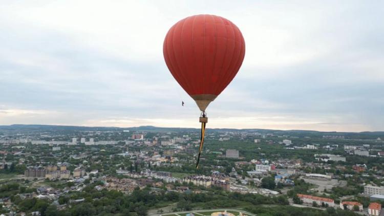 Воздушный шар с Георгиевской лентой запустили в Предгорном округе
