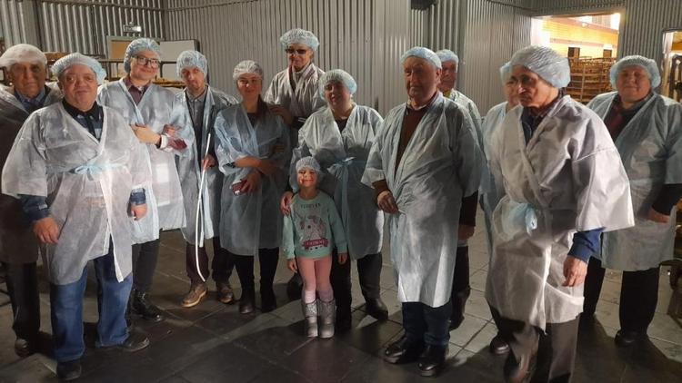Экскурсию на предприятие по производству хлеба совершили читатели библиотеки