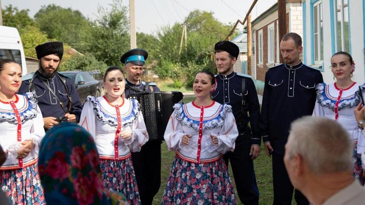 Жемчужины народной культуры пополняют новые программы ансамбля «Ставрополье»