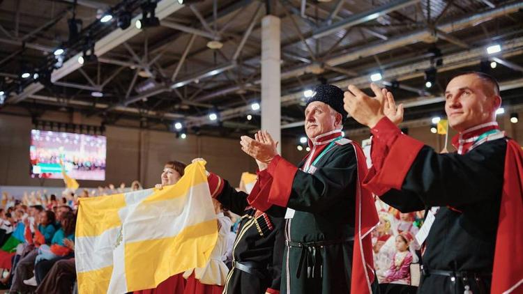 Ставрополье в топ-3 регионов по числу участников в полуфинале конкурса «Это у нас семейное»