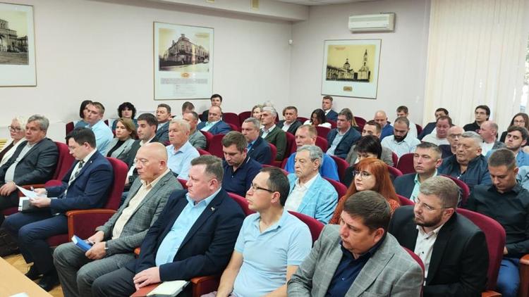 Участники программы «Герои Ставрополья» осваивают сферу ЖКХ