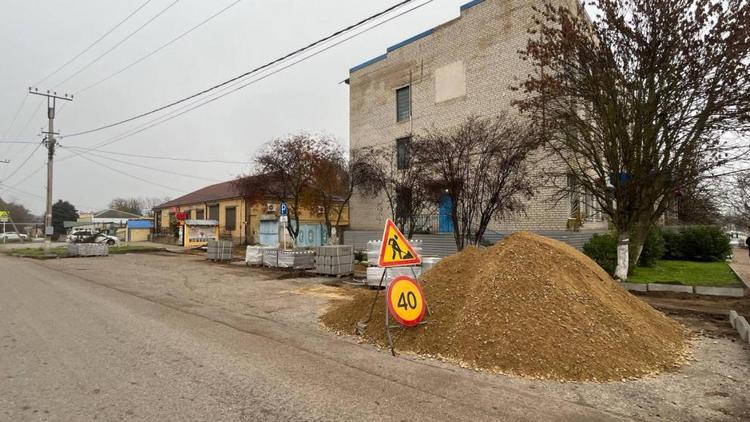 Село Новоселицкое благоустраивают по программе инициативного бюджетирования