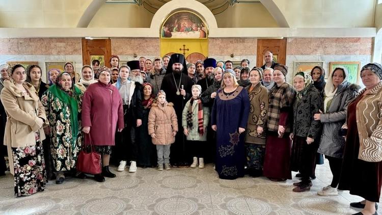 Архипастырский визит в Туркмению совершил архиепископ Пятигорский и Черкесский Феофилакт