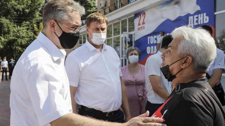 Владимир Владимиров совершил рабочую поездку в Благодарненский округ