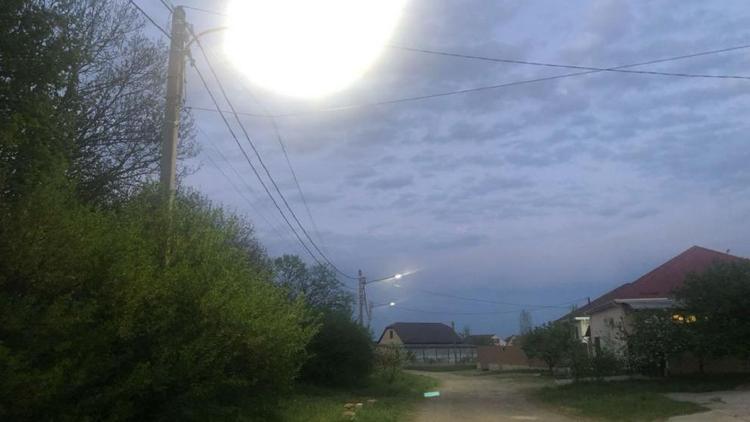 В Ставрополе осветили более одного километра улицы Радужной