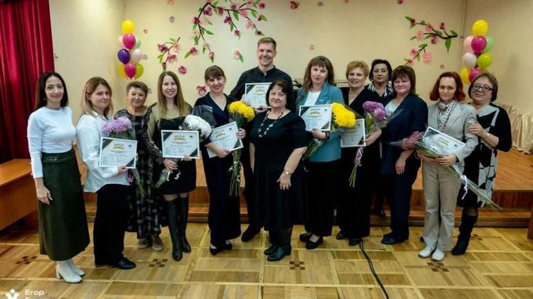 В Ставрополе назвали лучшего преподавателя детской школы искусств