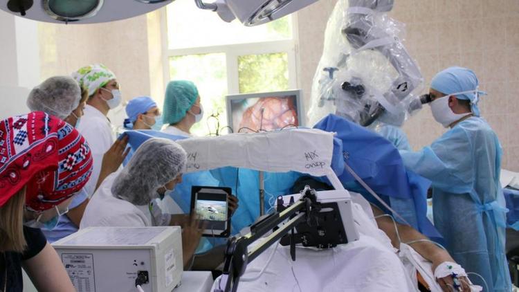 Ставропольские врачи сохранили беременность пациентке с онкологией