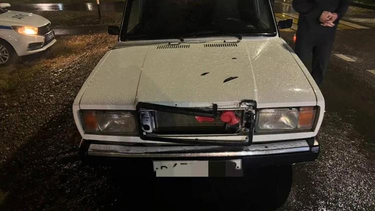 В Кочубеевском округе автомобиль сбил подростка на пешеходном переходе
