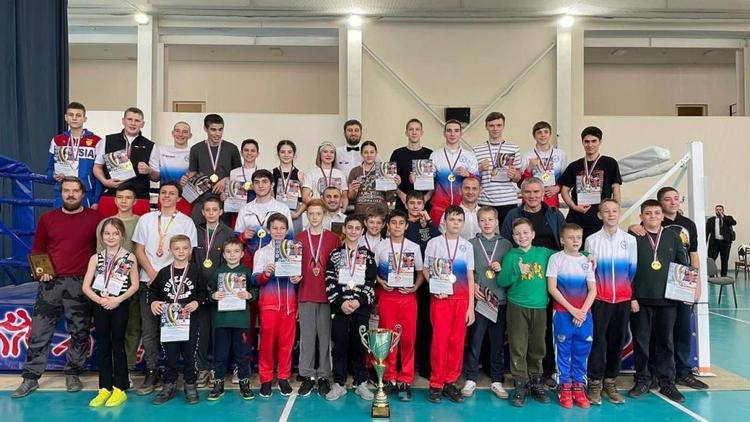 Кисловодские кикбоксеры выиграли 71 медаль на Чемпионате и Первенстве Ставрополья