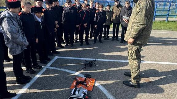 Тактические занятия для казачат Невинномысска провели инструктора Архиерейского казачьего конвоя