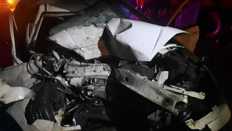 Водитель легковой иномарки погиб в ДТП с КамАЗом на Ставрополье