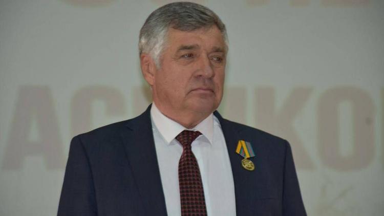 На Ставрополье главе агропредприятия вручили медаль Минобороны РФ