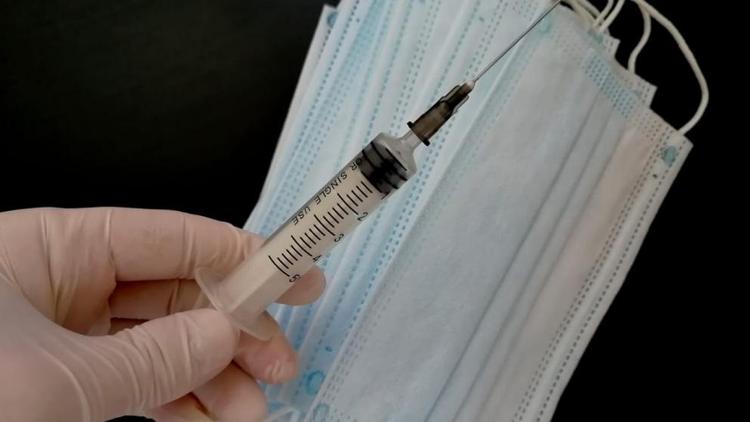 Минздрав Ставрополья: Массовая вакцинация против ковида больше не нужна