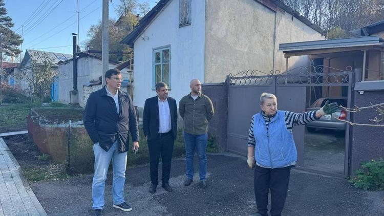 Глава Кисловодска поручил решить проблемы улиц Ольховской и Цандера