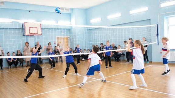 Православные гимназисты Ставрополья сыграли в пионербол