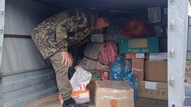 Жители Петровского округа доставили бойцам СВО полезный груз