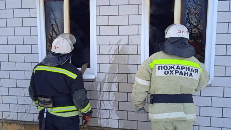 Пожилая женщина погибла в пожаре в Петровском округе Ставрополья