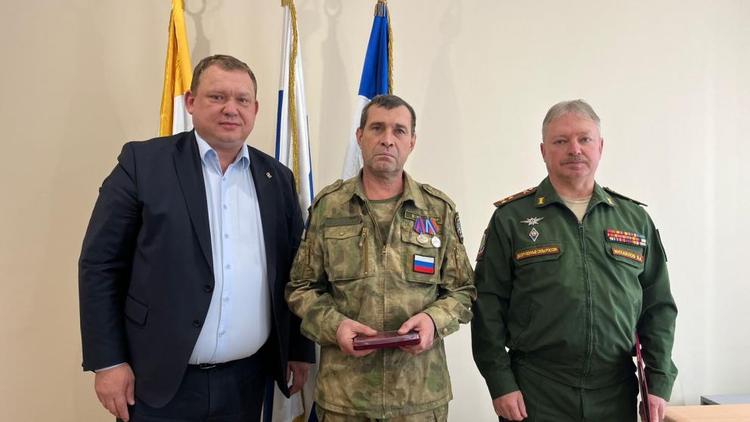 Военнослужащий Предгорного округа удостоен награды «За храбрость»
