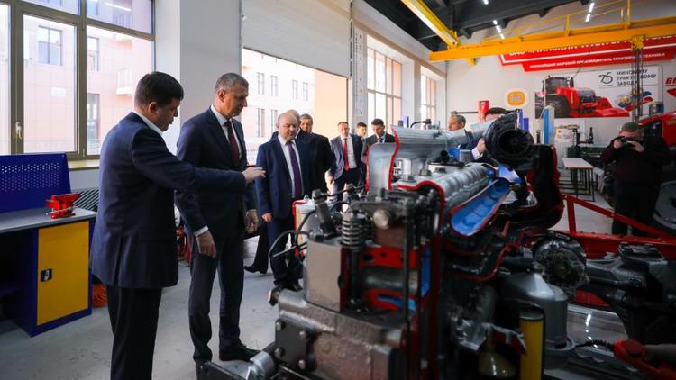 Учебный центр Минского тракторного завода СтГАУ посетил посол Беларуси