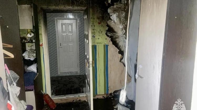 Семья в станице Новотроицкой предотвратила масштабный пожар