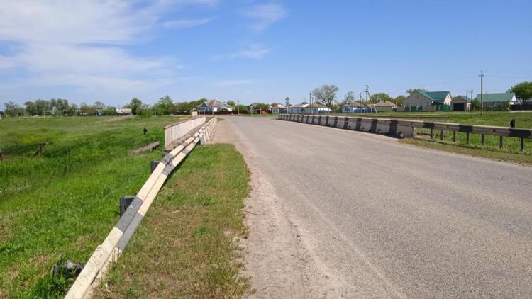 В Труновском округе Ставрополья отремонтируют мост через реку Ташла