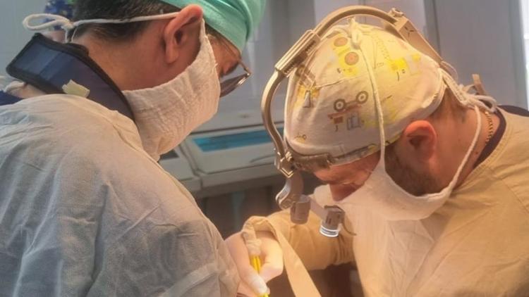 Ставропольские хирурги провели уникальную операцию на мозге пациентки
