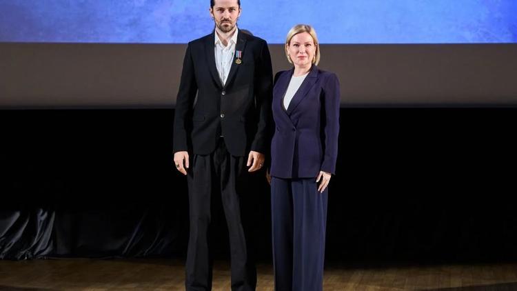 Ставропольский художник получил высокую награду Минкульта РФ