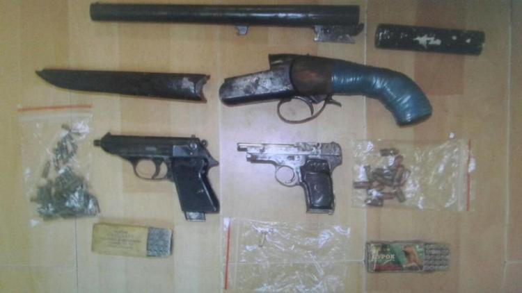 У жителя Пятигорска полицейские изъяли оружие